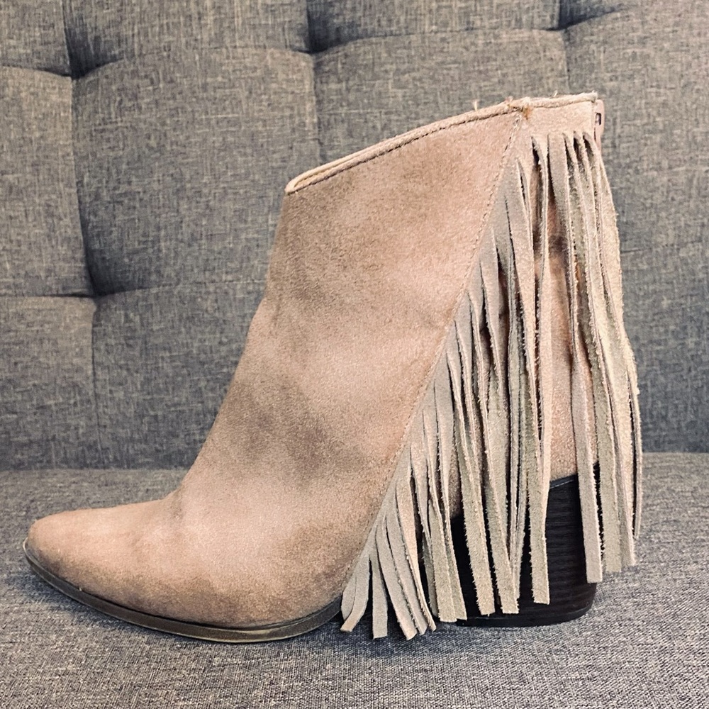 Mossimo Suede Thick heeled Pointed Toe, Fringe Booties